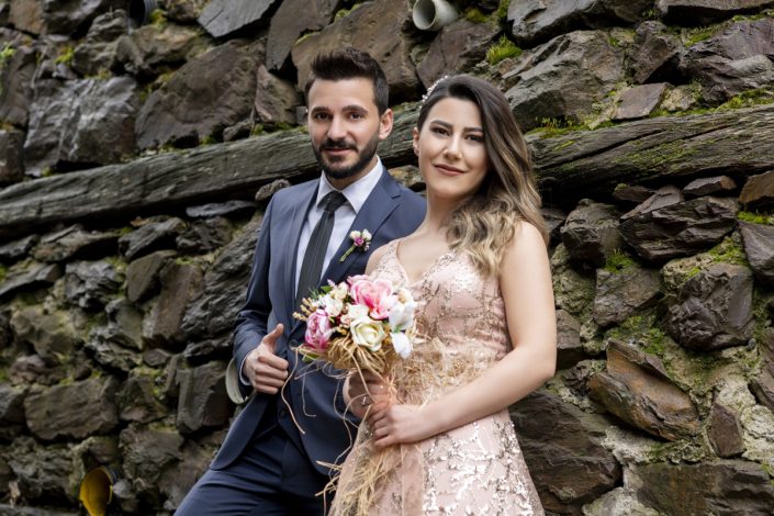 nişan fotoğraf çekimi fiyatları, nişan fotoğrafları instagram, nişan fotoğrafları iç çekim, nişan fotoğrafçısı, nişan fotoğrafları stüdyo