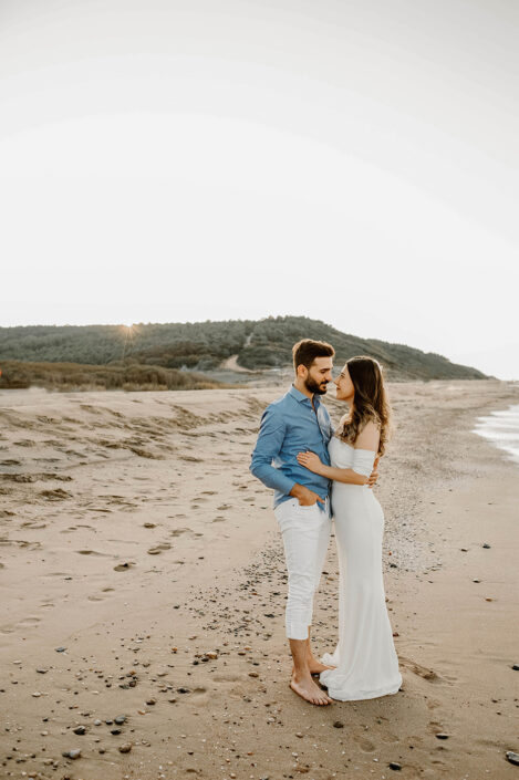 gelin damat sahil çekimleri, gelin damat plaj fotoğrafları, deniz kenarı düğün gelin damat fotoğraf çekimleri